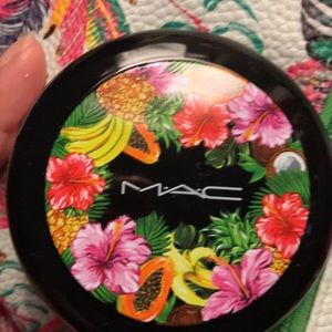 Mac bronzer *Limited edition” 😍😍😍